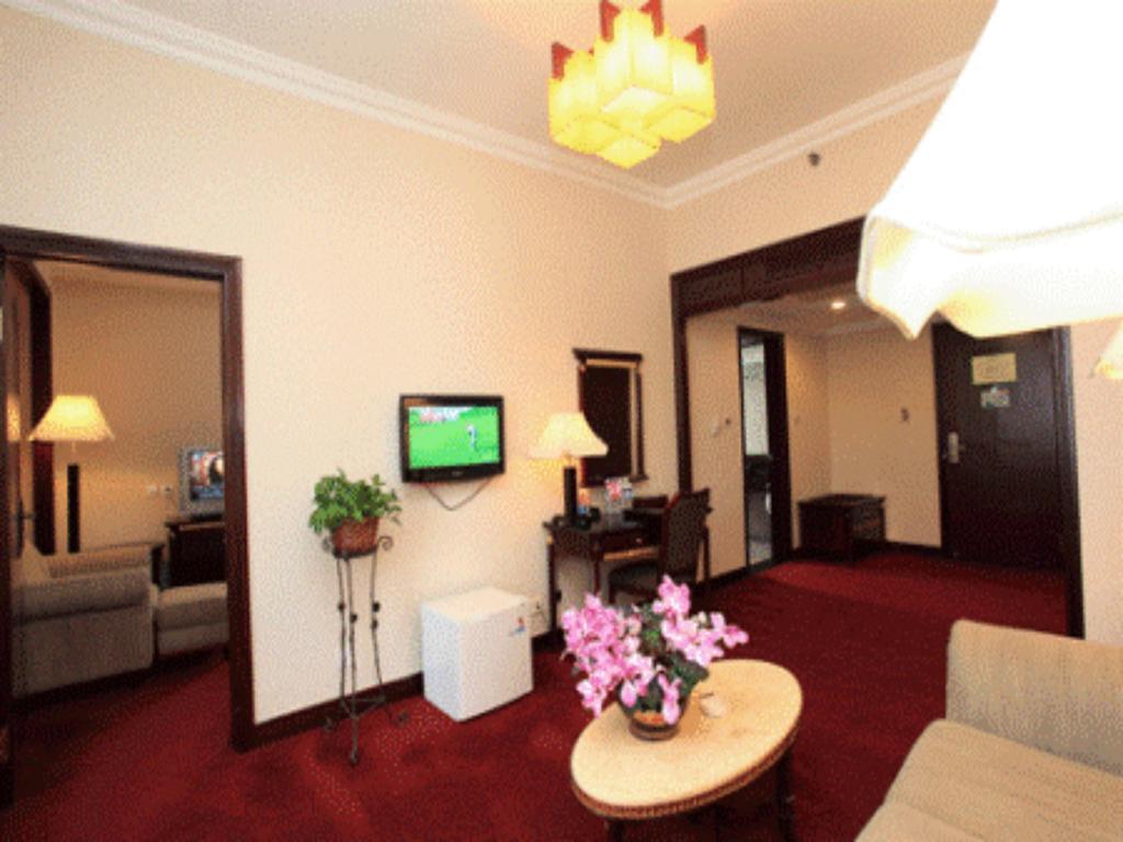 Dalian Lee Wan Hotel Екстериор снимка