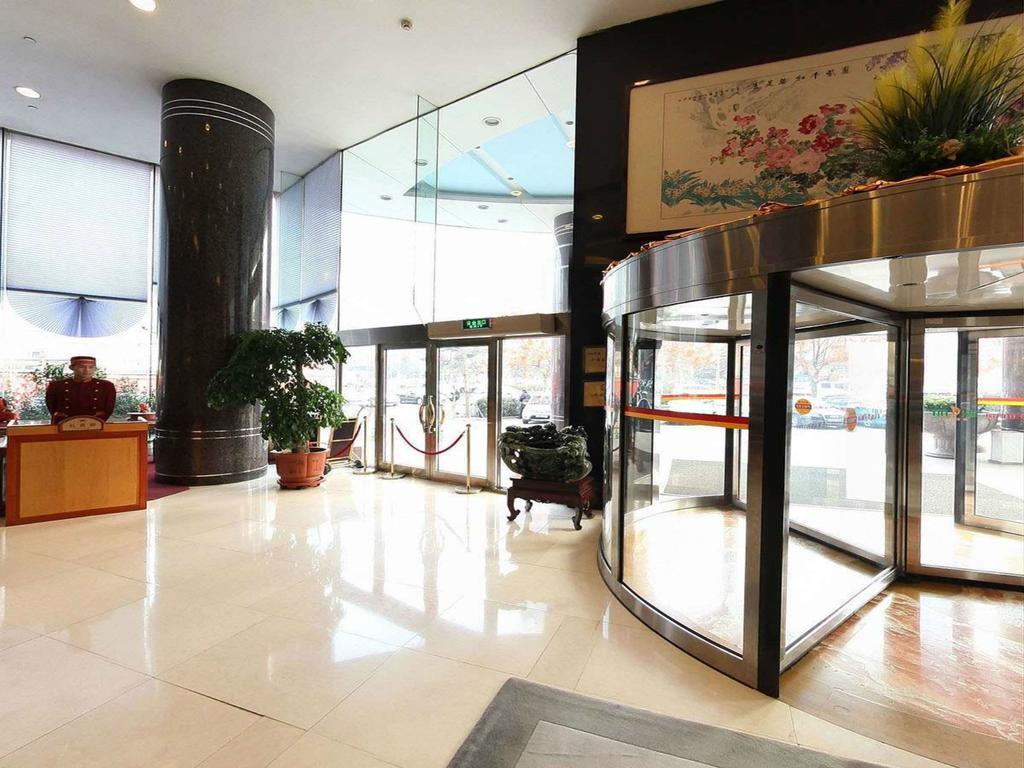 Dalian Lee Wan Hotel Екстериор снимка