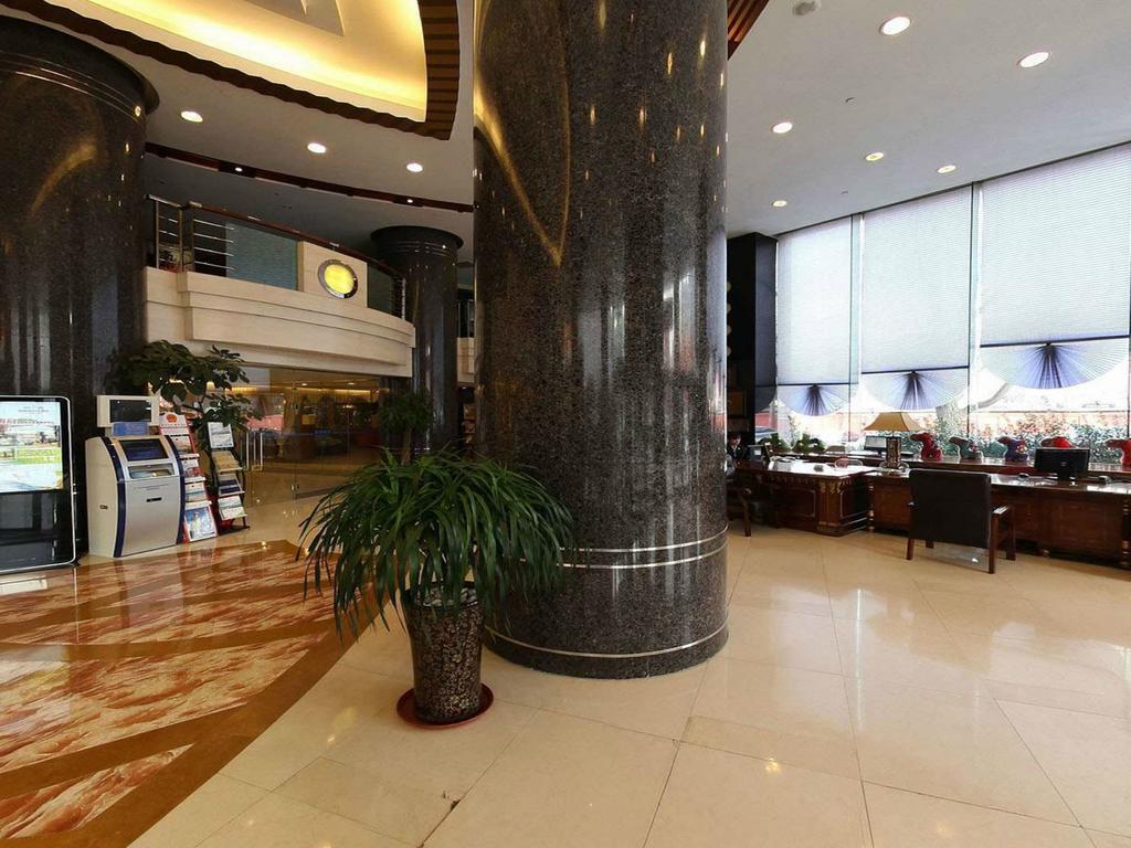 Dalian Lee Wan Hotel Екстериор снимка