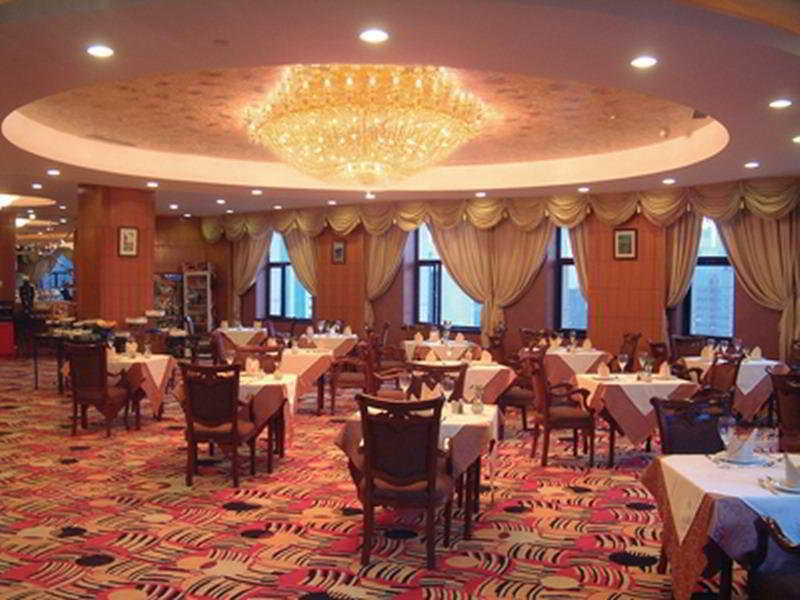 Dalian Lee Wan Hotel Ресторант снимка